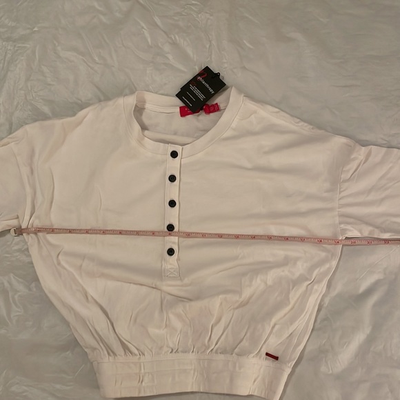n-Philanthropy Beijing HenleyTop in White Size-Small NWT - Picture 6 of 15
